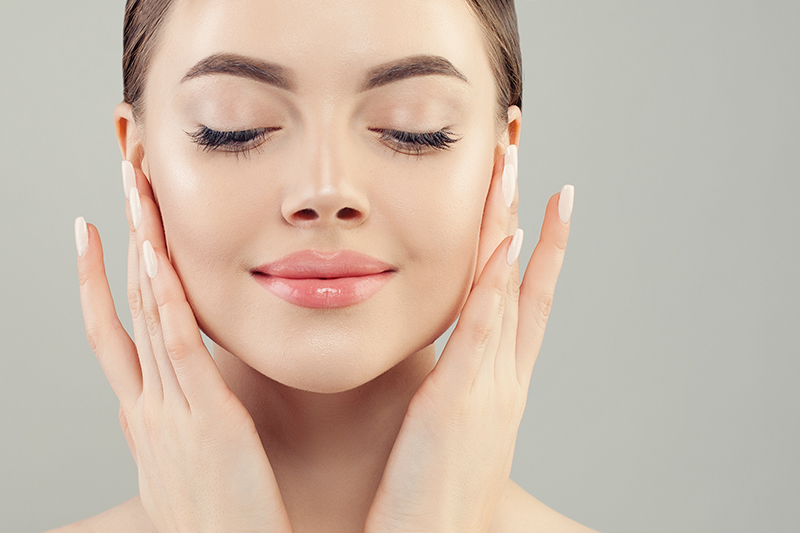 Microneedling: The Natural Alternative  for Anti-Aging Skincare