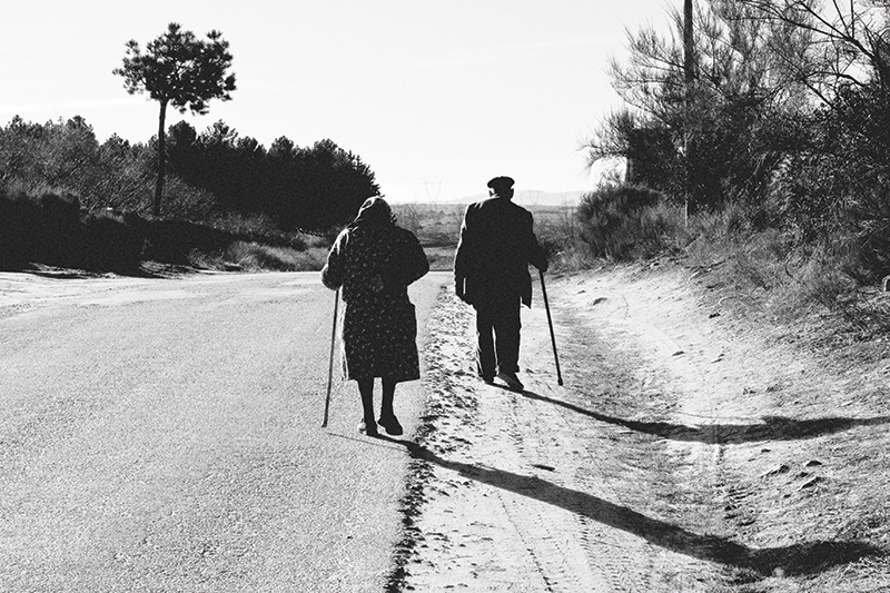 There Are Two Ways to Age – Most People Choose the Wrong One